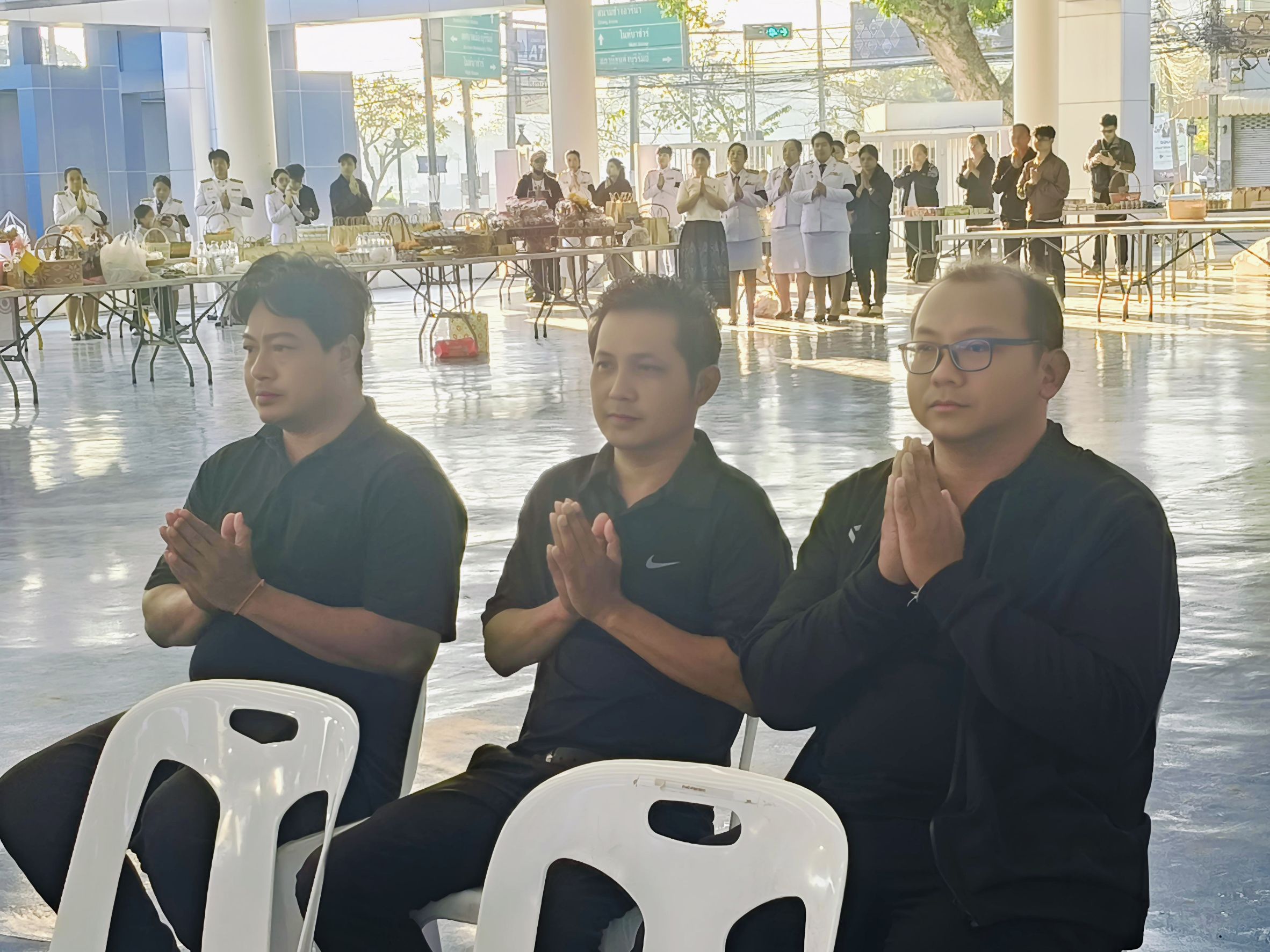 title - วันอาทิตย์ที่ 28 ธันวาคม 2568 นายประเสริฐ กาญจนเกียรติกุล มอบหมายให้ นายภาณุภณ วรฉัตรศิระ ผู้อำนวยการกลุ่มงานช่างและแผนที่ พร้อมด้วยข้าราชการและเจ้าหน้าที่ื ส.ป.ก.บุรีรัมย์ ร่วมรัฐพิธี วันสมเด็จพระเจ้าตากสินมหาราช จังหวัดบุรีรัมย์